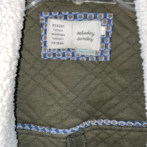 Anthropologie Saturday Sunday Olive Green Quilted Sherpa Vest - Picture 5 of 17
